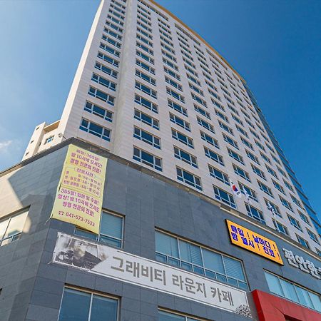 The Sky Hotel Cheonan Exterior photo